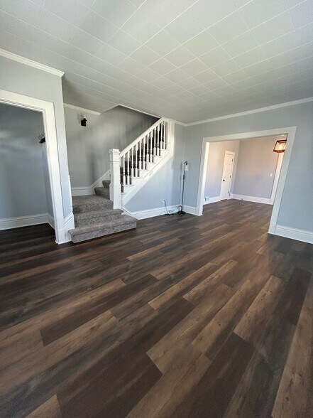 Building Photo - 26 Fairgarden St