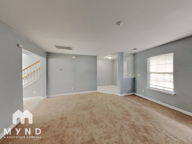 Building Photo - 14008 Mallard Lake Rd