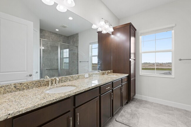 Building Photo - 13548 Spruce Pne Dr