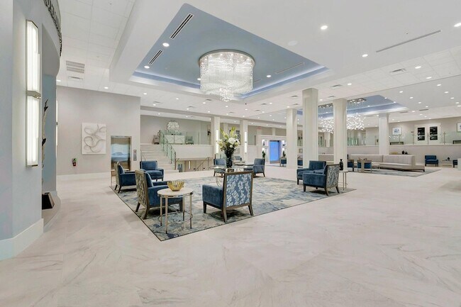 Building Photo - 6193 Pointe Regal Cir