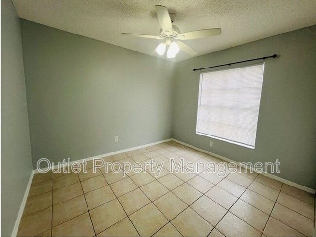 Building Photo - 14796 Laguna Beach Cir