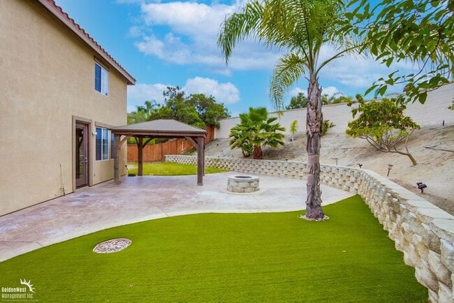 Building Photo - Beautifully 5Bdm 3.5Ba Home in Prime Location