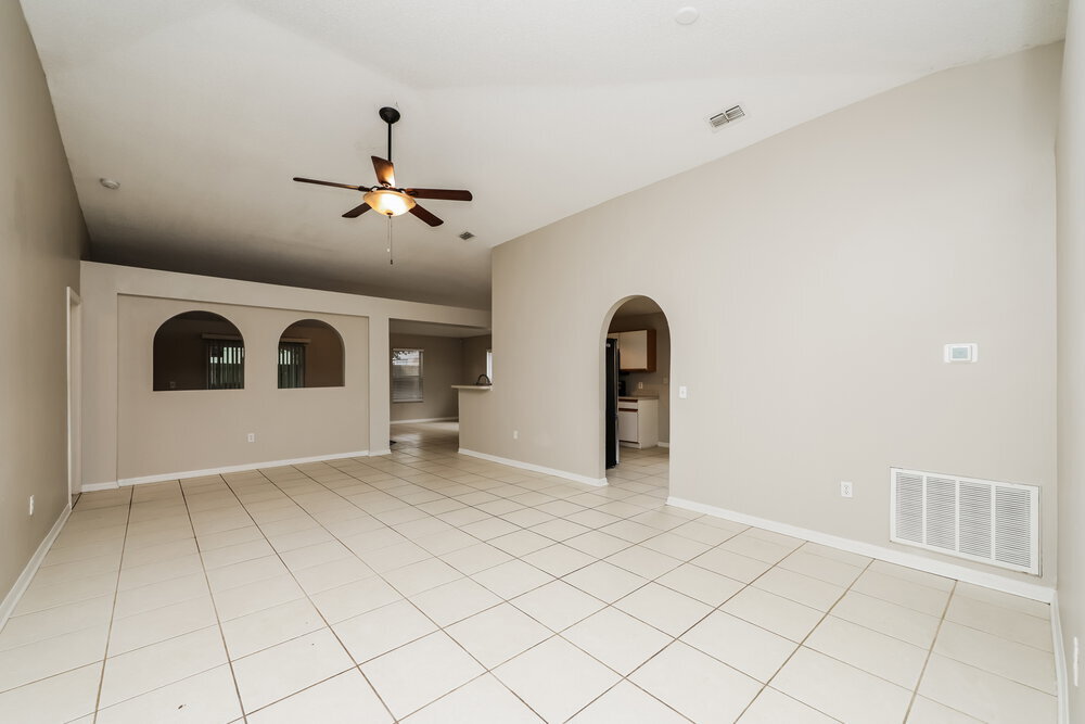 Building Photo - 12814 Lake Vista Dr