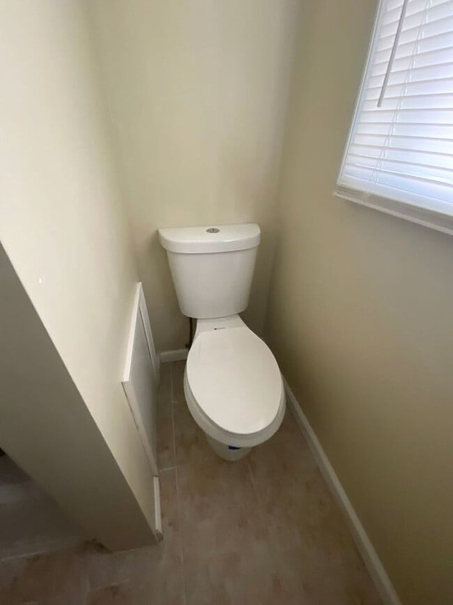 Building Photo - 241 Lafayette Ave