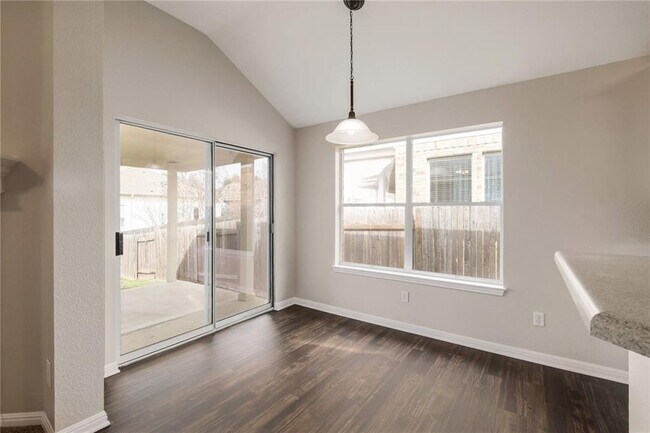 Building Photo - 1608 Bush Coat Ln