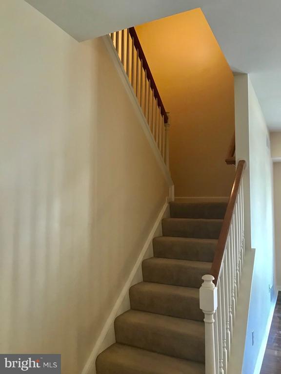 Building Photo - 2060 Deer Run Dr