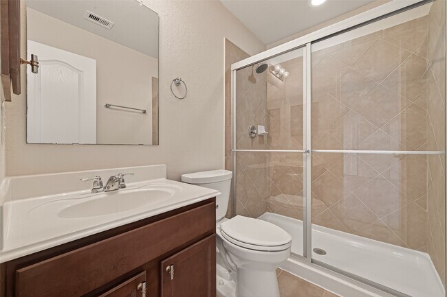 Building Photo - 25354 Holton Ridge Dr