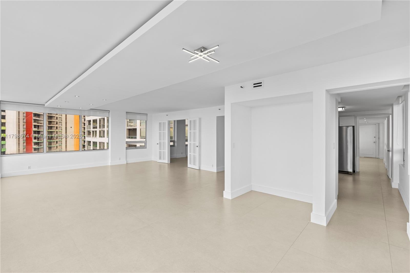 Building Photo - 1541 Brickell Ave