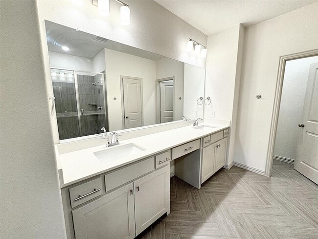 Building Photo - 4517 Bishop St