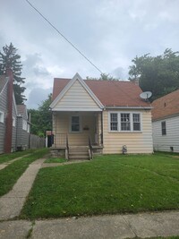 Building Photo - 3 Bedroom home in W. Toledo