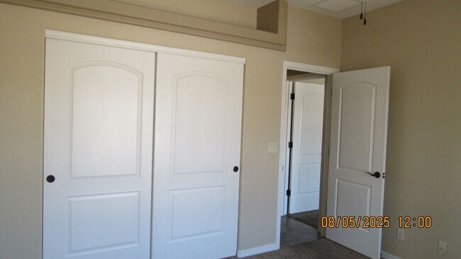 Building Photo - 3 bedroom 2 bathroom 2 car garage + 60FT R...
