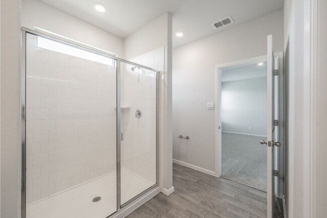 Building Photo - 8637 Centerboard Ln