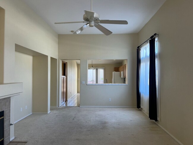 Building Photo - 42 Durango Station Dr
