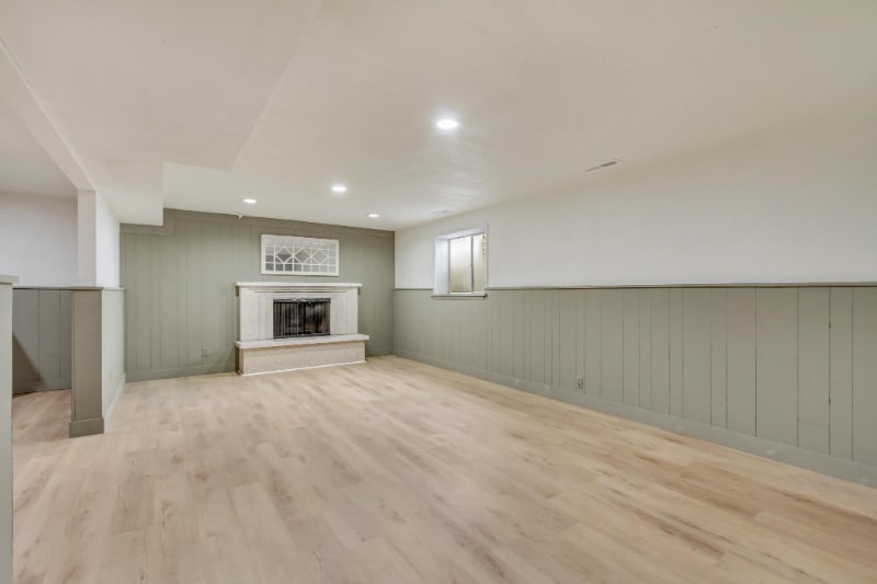 Building Photo - 584 Aspen Way