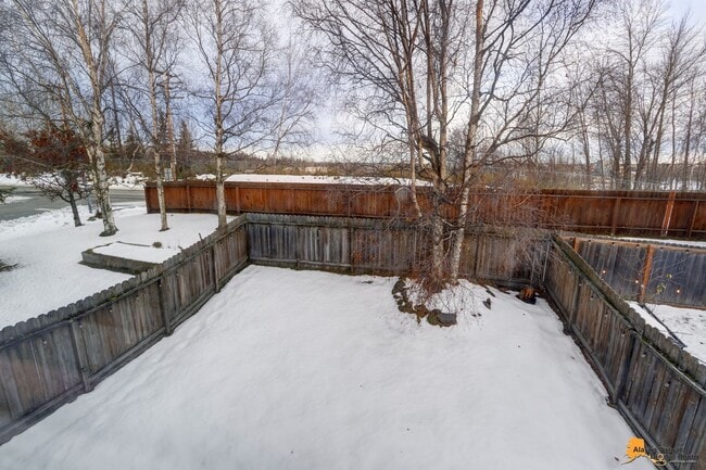 Building Photo - South Anchorage Townhouse for Rent