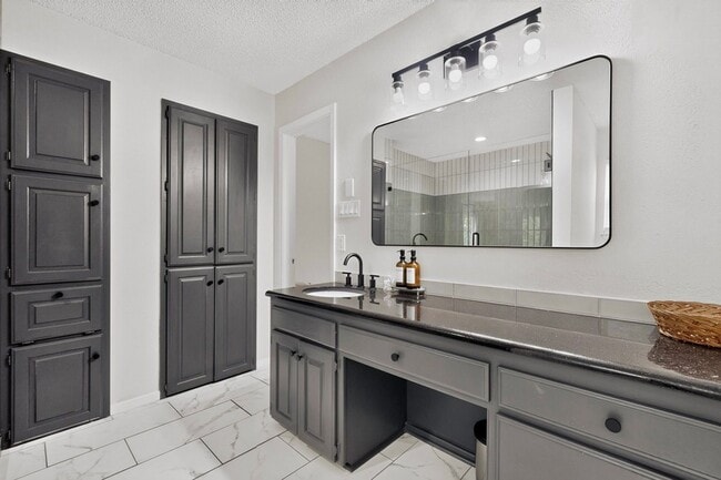 Building Photo - 3508 Grande Bulevar Blvd