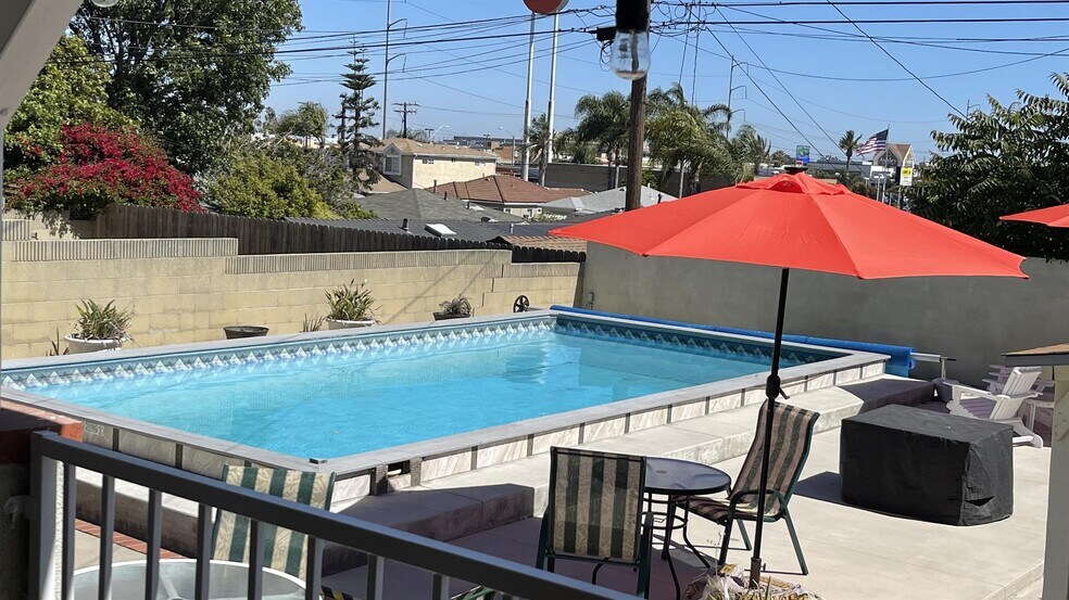 Primary Photo - 5138 W 141st St