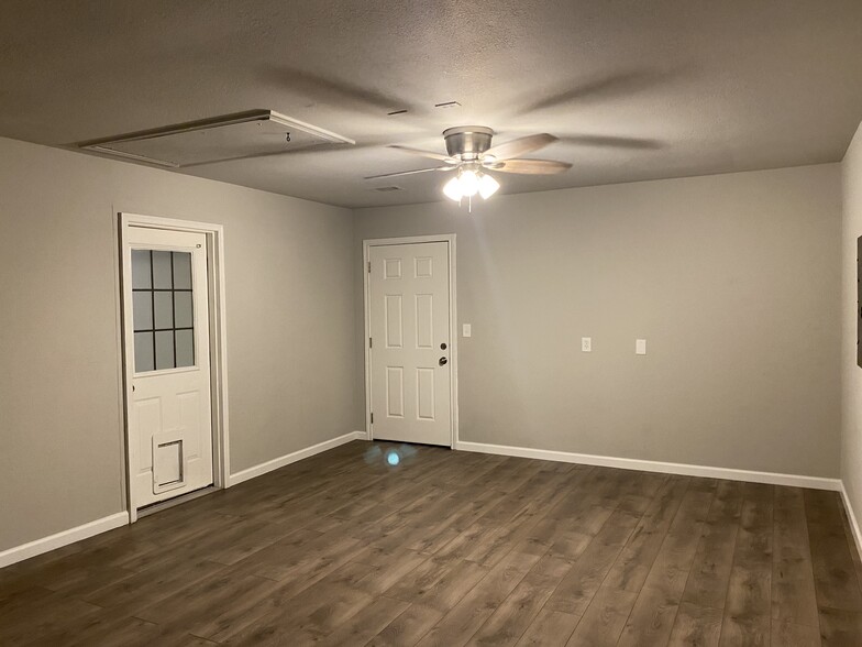 Bonus Room - 418 Winn Rd