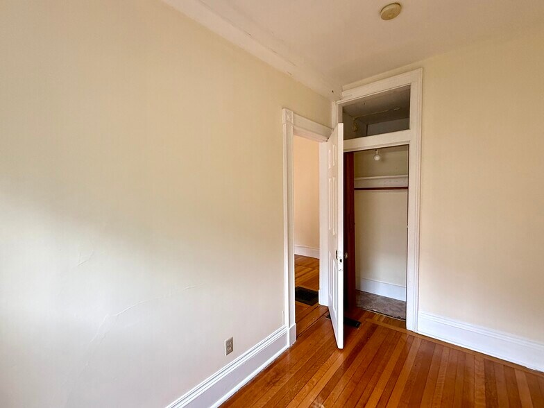 Building Photo - 188 Marlborough St