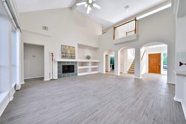 Building Photo - 522 Jay's Ln