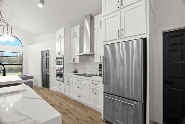 Building Photo - 15912 Willowdale Rd