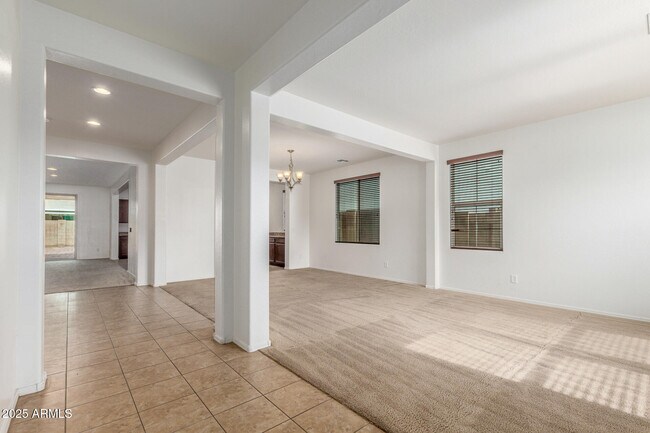 Building Photo - 20932 Vía de Arboles