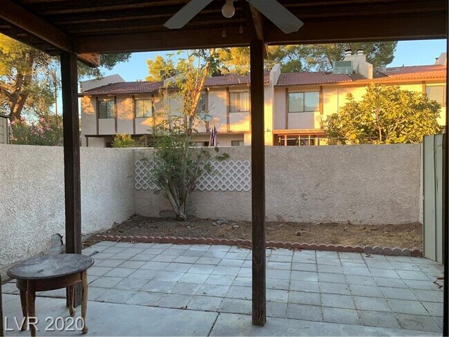 Building Photo - 5266 Lisagayle Ct
