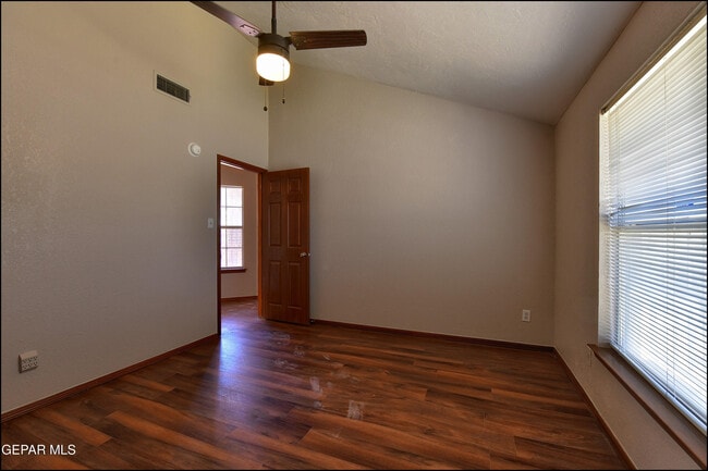 Building Photo - 6451 Loma De Cristo Dr