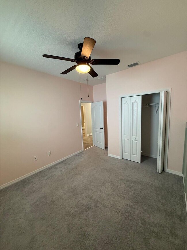 Building Photo - 3 BEDROOM, 2 BATHOOM IN DEANS XING/LITTLE ECON