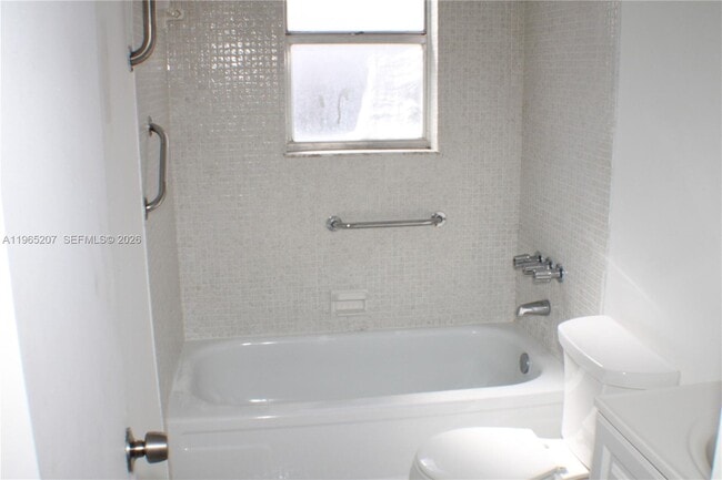 Building Photo - 1830 SW 81st Ave