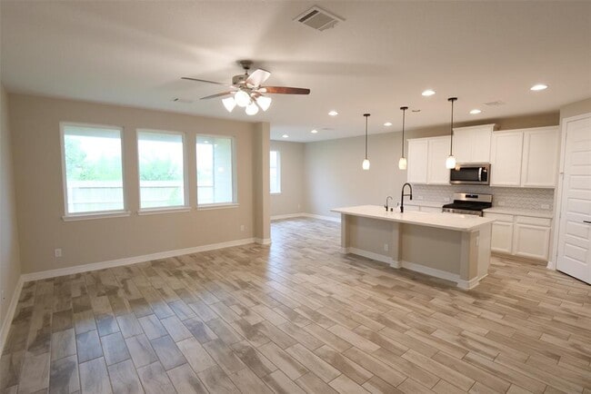 Building Photo - 25907 Rose Frost Ct