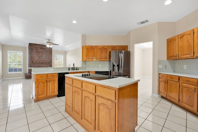 Building Photo - Beautiful rental home in NW San Antonio (1604/Wiseman)