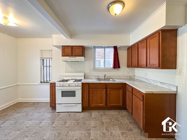 Building Photo - 16182 Greenlawn St