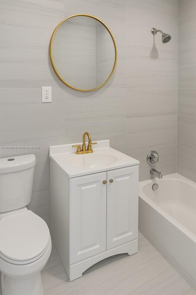 Building Photo - 105 NW 14th Way