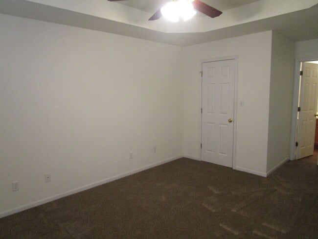 Building Photo - 5013-5015 Carrie Ridge Dr.