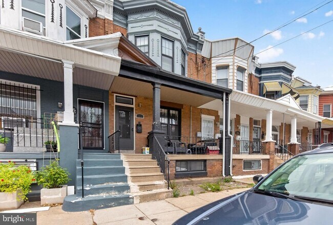 Building Photo - 34 S 53rd St