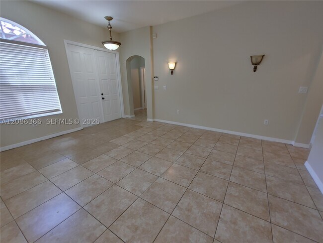 Building Photo - 15243 SW 28th Terrace
