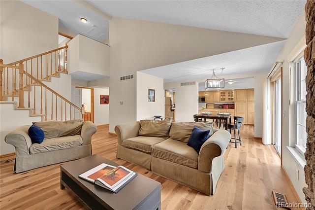 Building Photo - 2650 S Vaughn Way