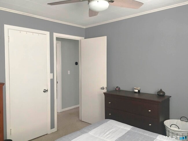 Building Photo - 25 Rena Pl