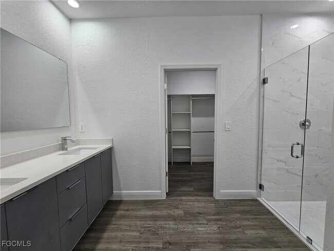 Building Photo - 9011 Penny Cir