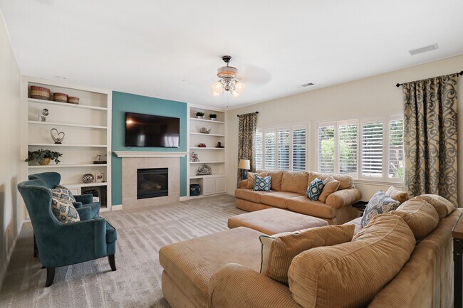 Building Photo - 30916 Snowberry Ln