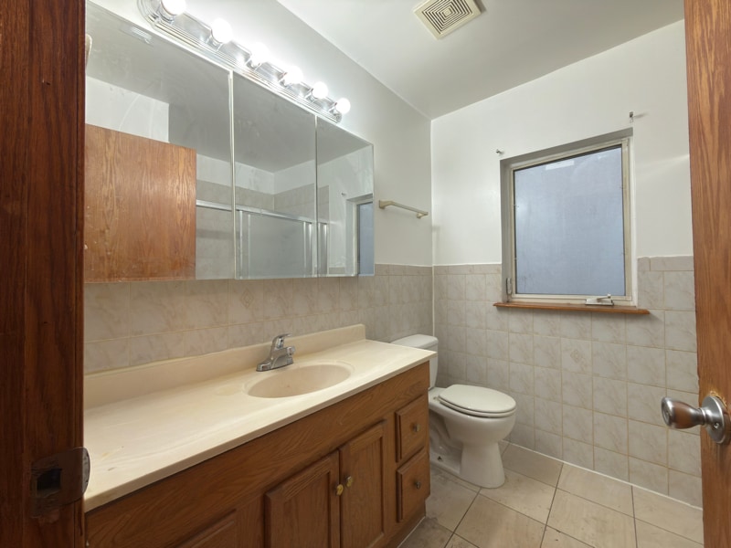 Building Photo - 6812 S East End Ave