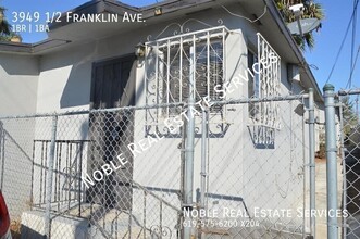 Building Photo - 3949 1/2 Franklin Ave.-