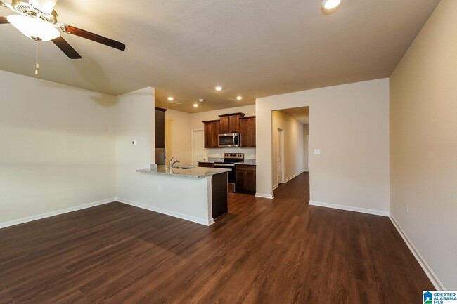 Building Photo - 6489 Rainbow Row