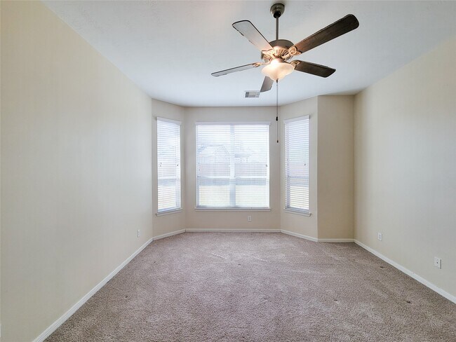 Building Photo - 25219 Piney Heights Ln