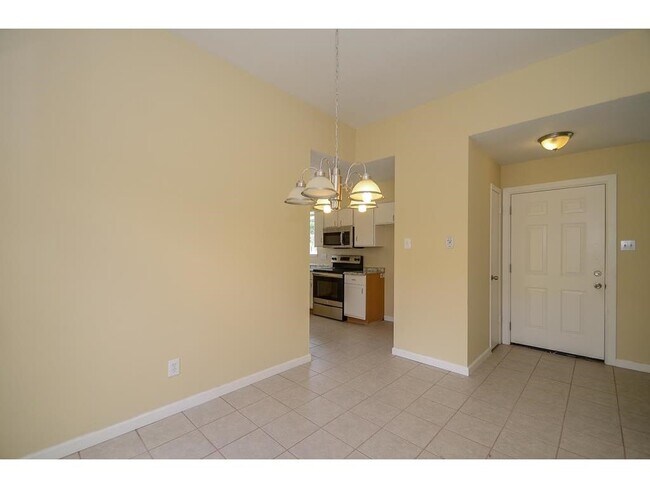 Building Photo - 7611 Shaddock Dr