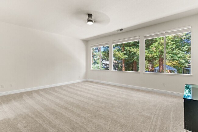 Building Photo - 3311 Montevideo Dr