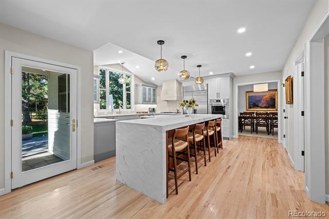 Building Photo - 7030 S Magnolia Cir