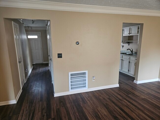 Building Photo - 3835 Conley Downs Dr