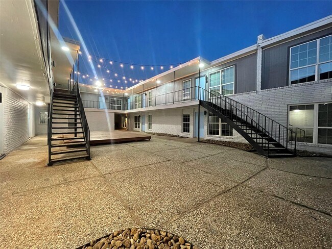 Building Photo - 9711 Linkmeadow Ln